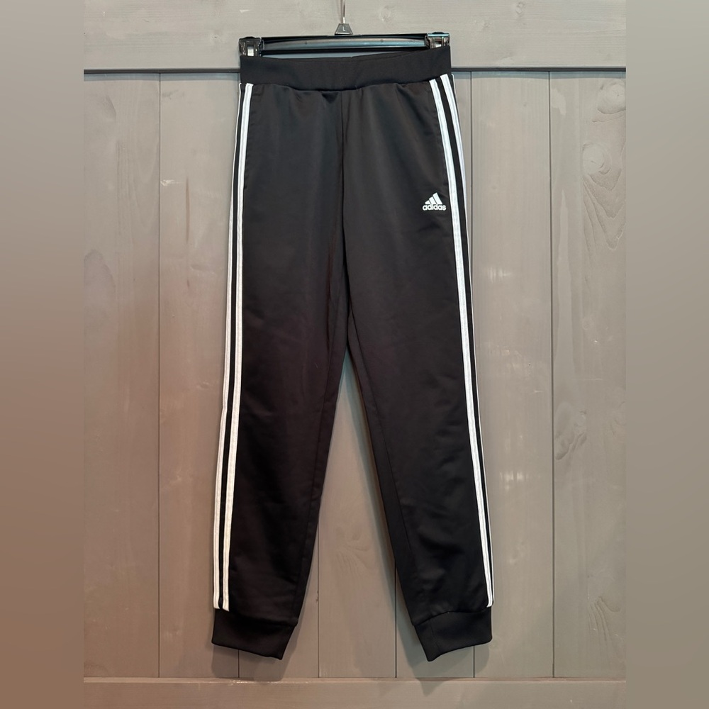 Boys adidas track pants size medium